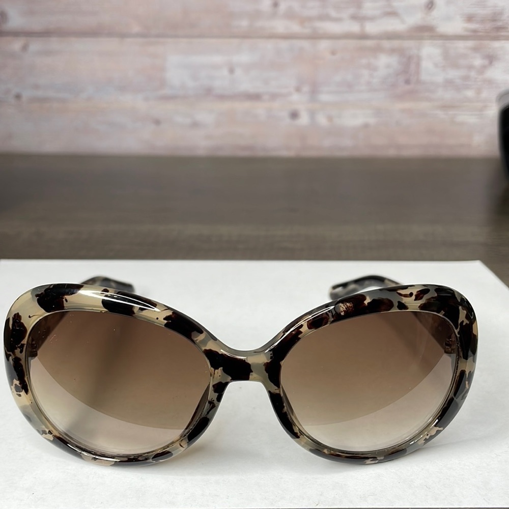 Kate Spade Uma sunglasses.​​